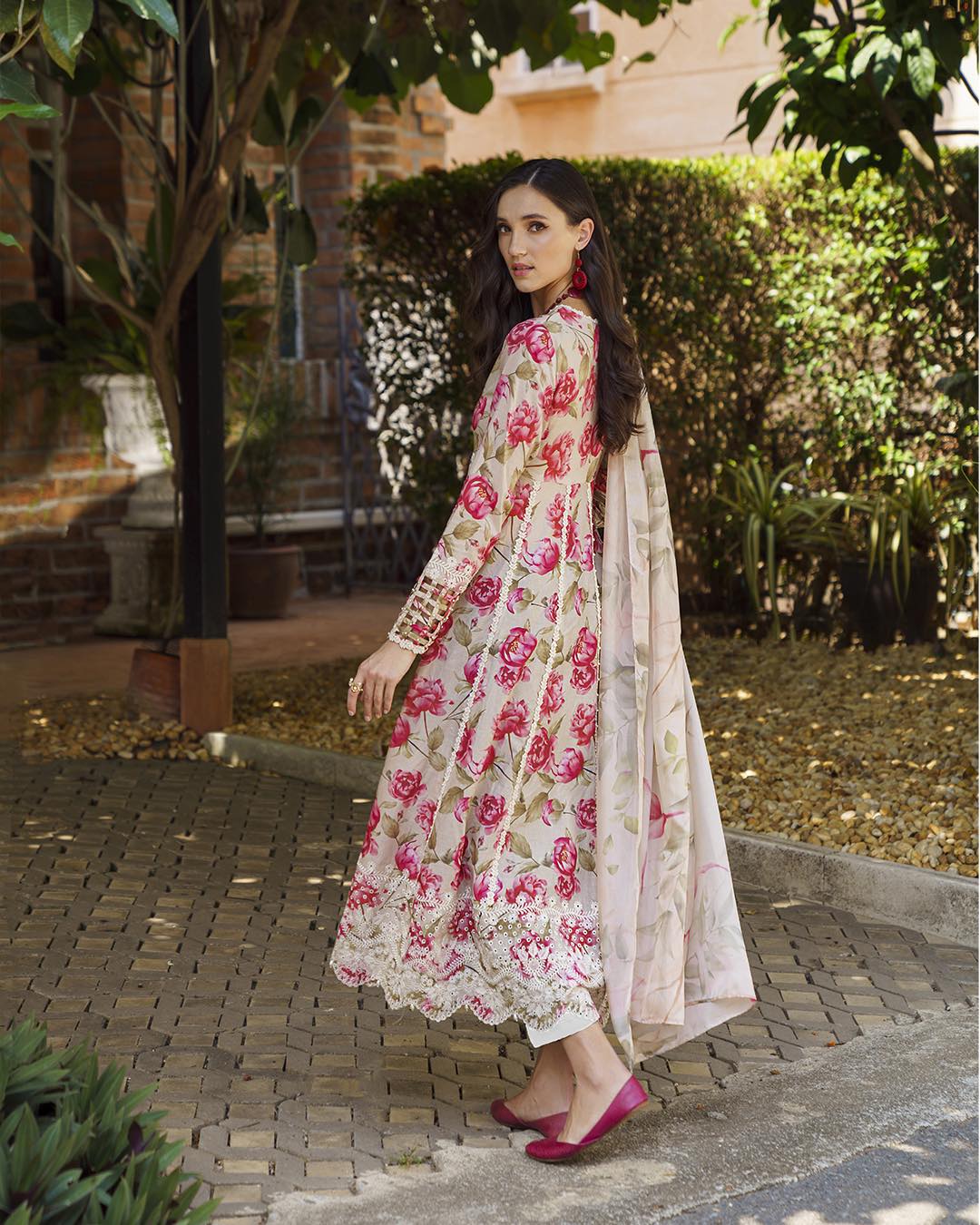 IZNIK LAWN COLLECTION