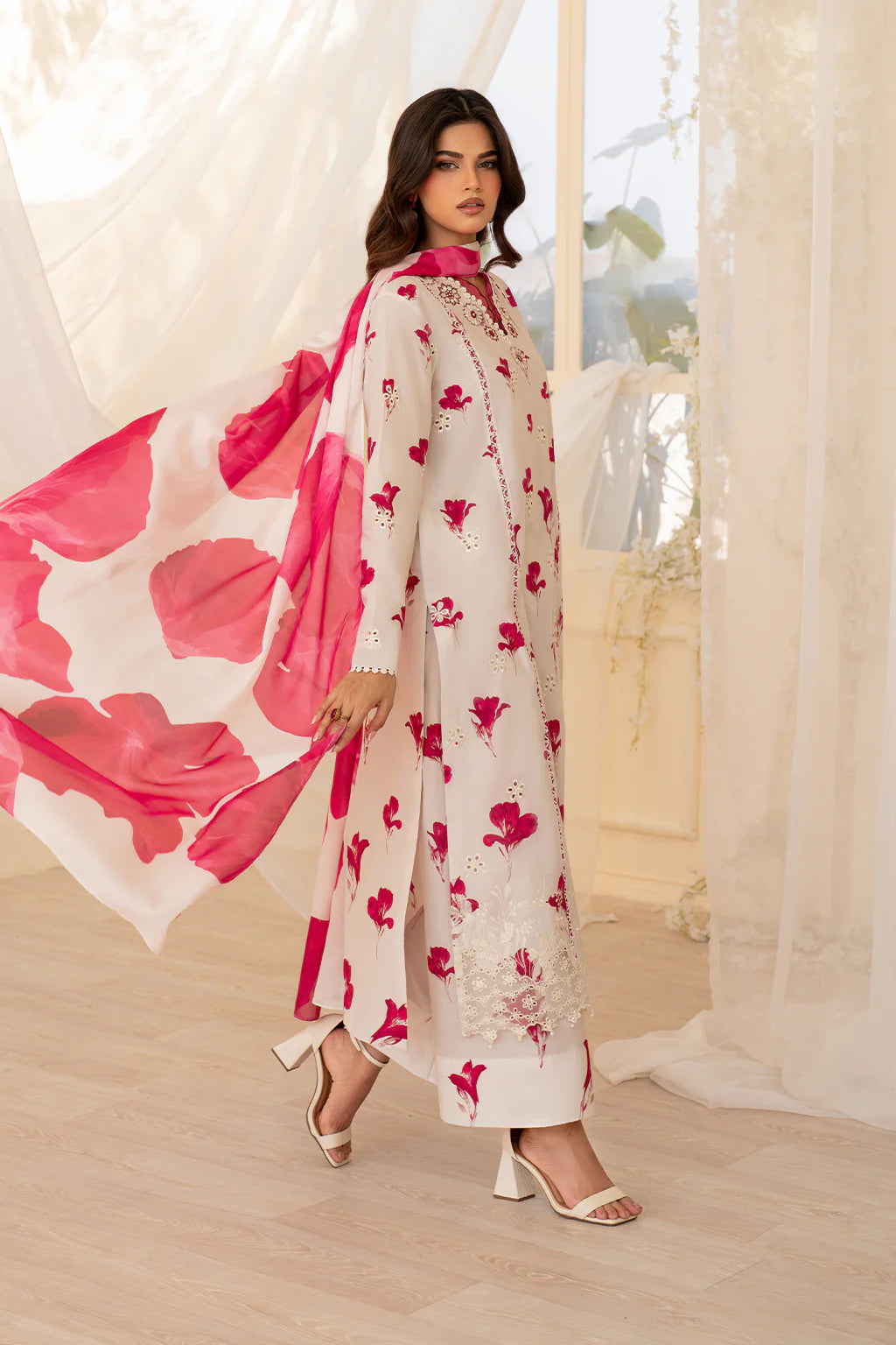 IZNIK LAWN COLLECTION 2025