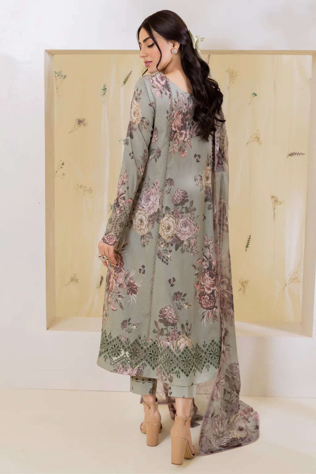 IZNIK LAWN COLLECTION